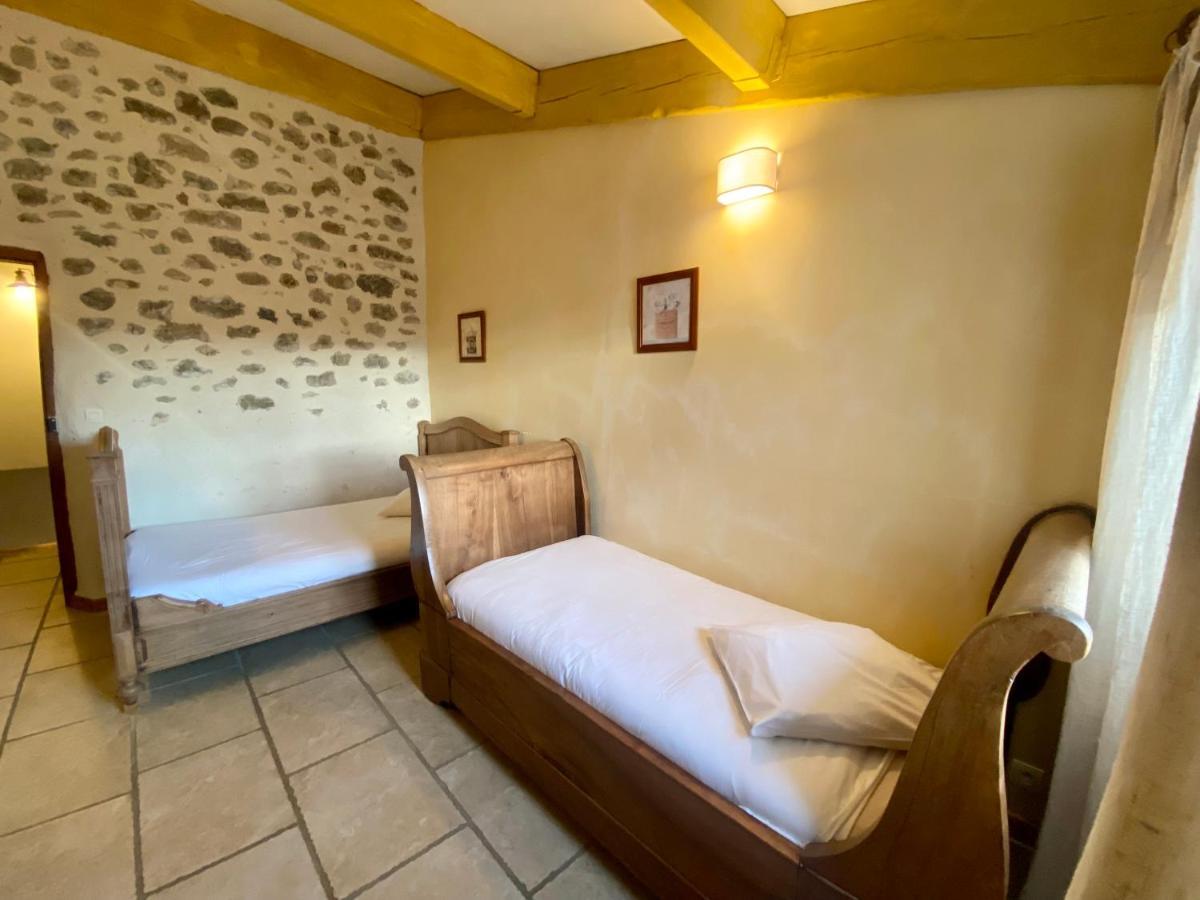 Gite De Groupe 9Ch Ou 3 Gites Independants De 3Ch - Patio Et Piscine Interieure Chauffee Toute L'Annee Vallon-Pont-dʼArc Exteriör bild