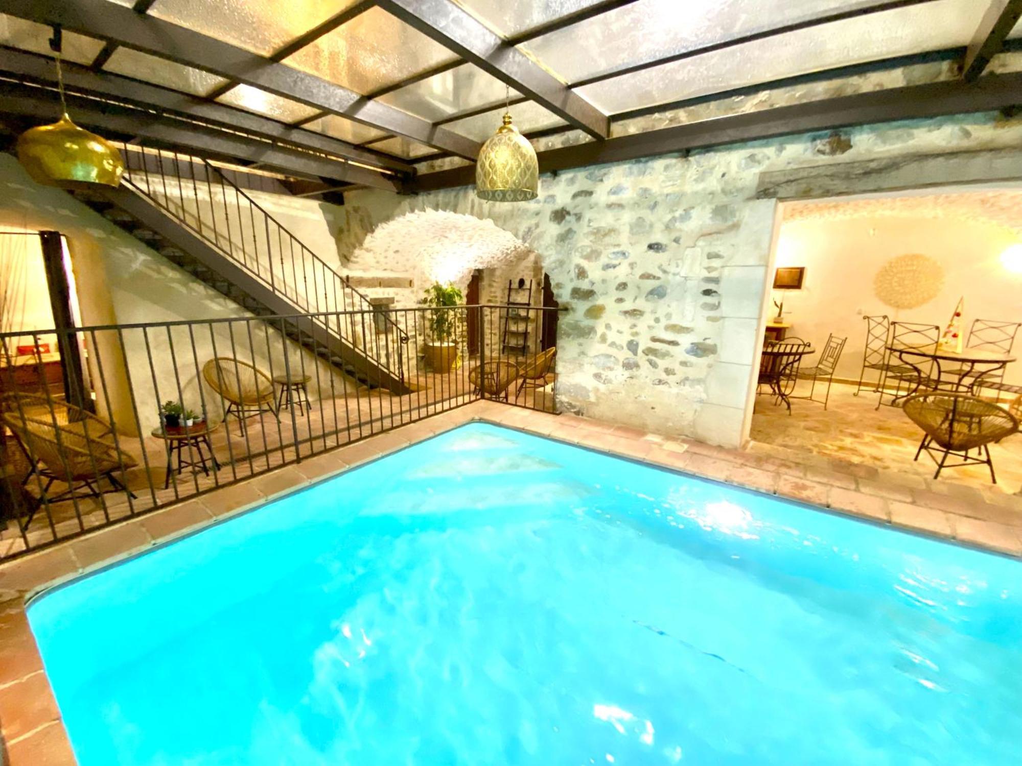 Gite De Groupe 9Ch Ou 3 Gites Independants De 3Ch - Patio Et Piscine Interieure Chauffee Toute L'Annee Vallon-Pont-dʼArc Exteriör bild